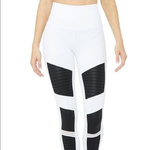 Alo Yoga White/Black Leggings